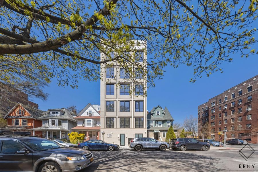 Front of Hawthorne St, Prospect Lefferts Gardens, Brooklyn