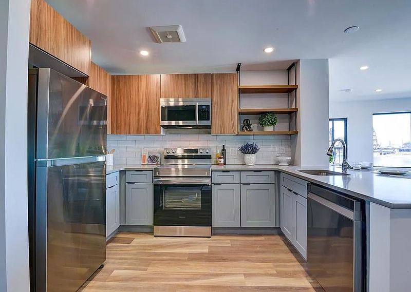 Finished kitchen at Market St, Newark, NJ — photo 5